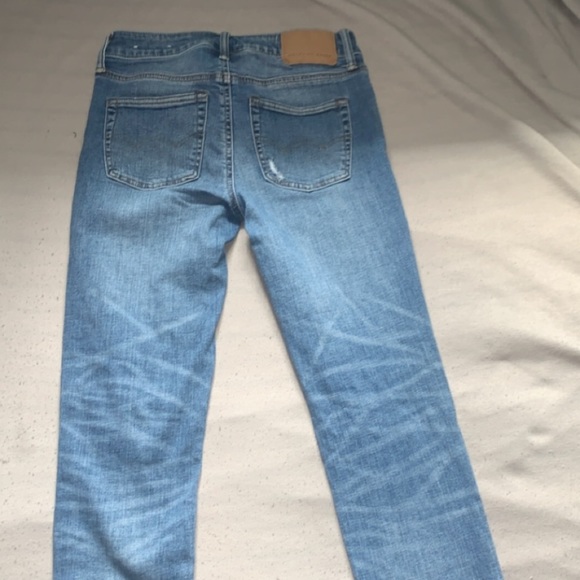 Distressed american eagle skinnies - Picture 2 of 2